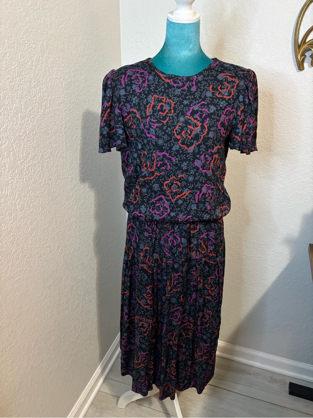 Vintage Starlo 1980s Dark Floral Pleated Midi Dress M/L whimpsigoth, prairie.